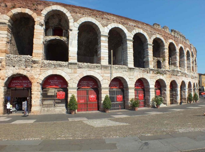 Schoene Aussichten Touristik - pixabay - verona-1775458_1280